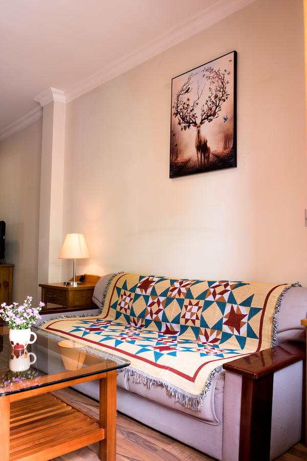 Ba Tra House Hotel โฮจิมินห์ซิตี้ ภายนอก รูปภาพ